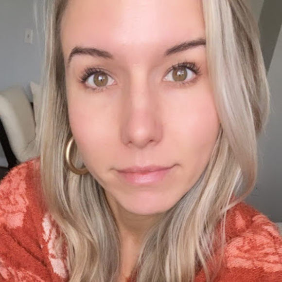 Meet your Posher, Kelly - Picture 1 of 1